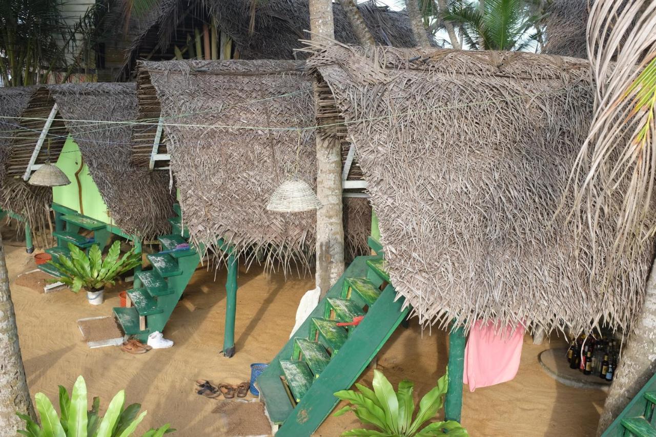 Oynise Beach Cabin Galle Eksteriør billede